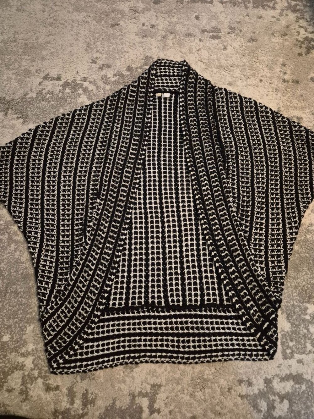 Anthropology Moth Large Knit Oversized Dolman Casual Classic Cozy Everyday Cardi